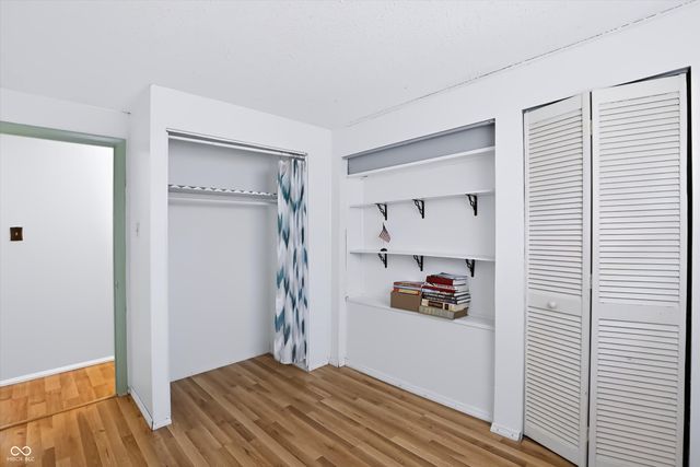 1649 W 76th Place, Indianapolis, IN 46260