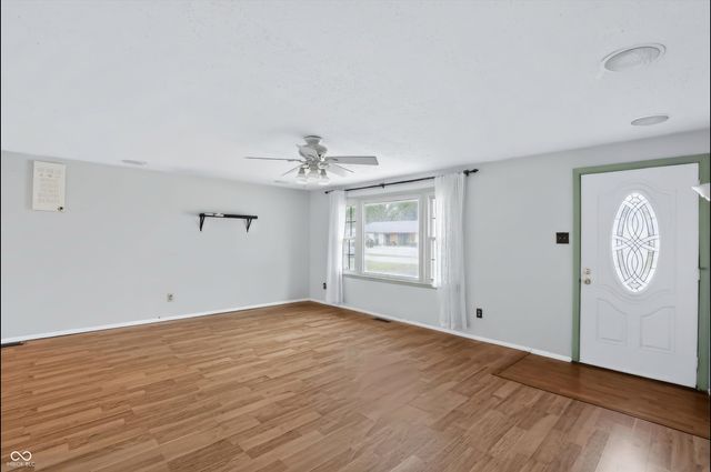 1649 W 76th Place, Indianapolis, IN 46260