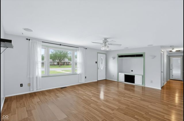 1649 W 76th Place, Indianapolis, IN 46260