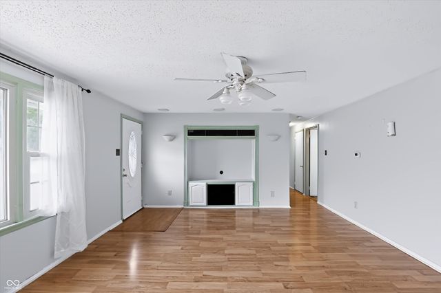 1649 W 76th Place, Indianapolis, IN 46260