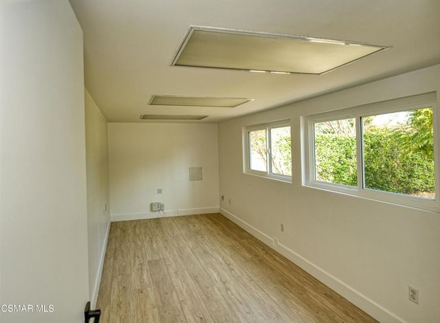 1202 Sheffield Place, Thousand Oaks, CA 91360