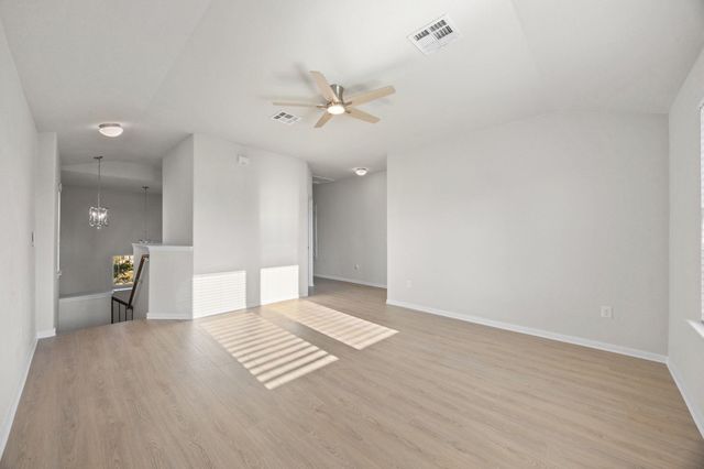 660 Tumlinson Fort WAY, Round Rock, TX 78664