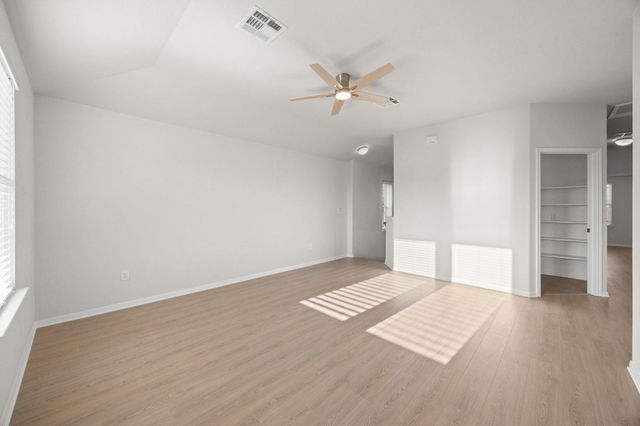 660 Tumlinson Fort WAY, Round Rock, TX 78664