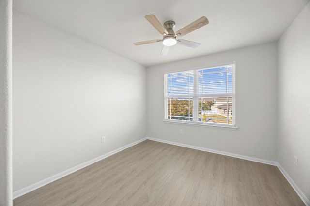 660 Tumlinson Fort WAY, Round Rock, TX 78664