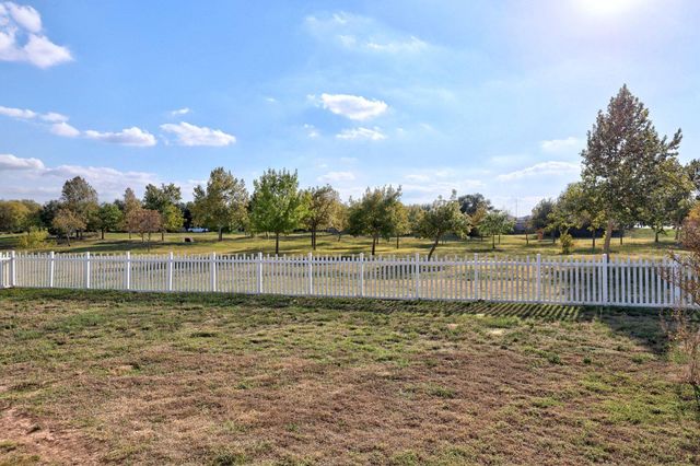 660 Tumlinson Fort WAY, Round Rock, TX 78664