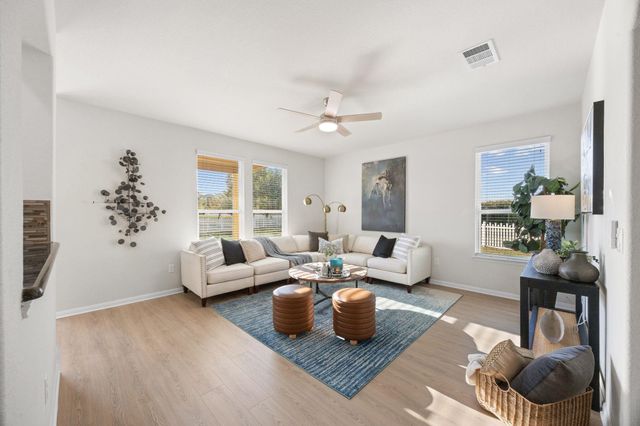 660 Tumlinson Fort WAY, Round Rock, TX 78664