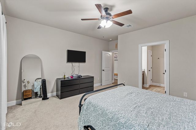 208 Berkshire Place, Haughton, LA 71037