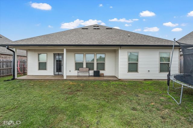 208 Berkshire Place, Haughton, LA 71037