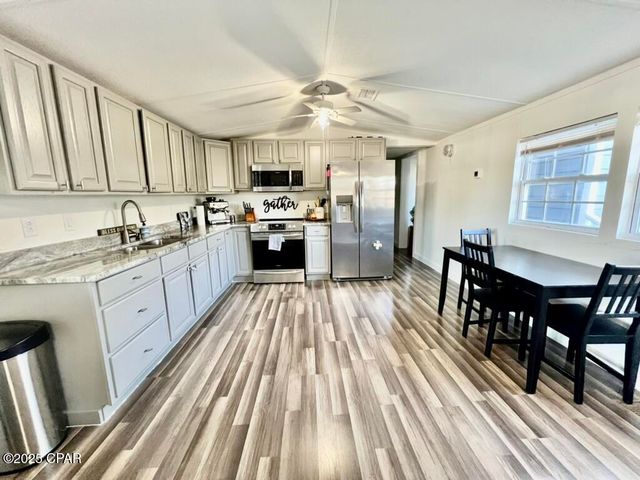 115 Rembrandt Circle, Defuniak Springs, FL 32433