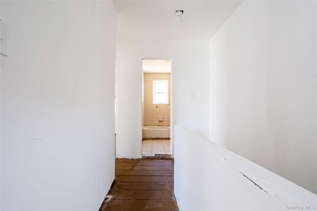 22 Grove Street, Staten Island, NY 10304