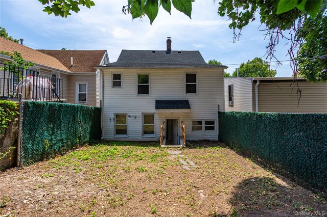 22 Grove Street, Staten Island, NY 10304