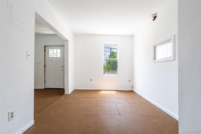 22 Grove Street, Staten Island, NY 10304