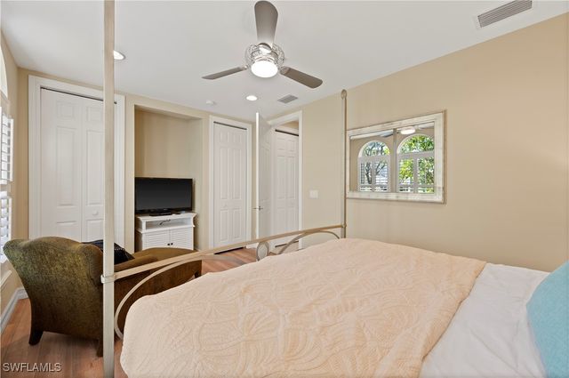 2809 Tiburon BLVD E 2, Naples, FL 34109