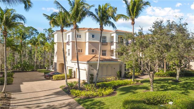 2809 Tiburon BLVD E 2, Naples, FL 34109
