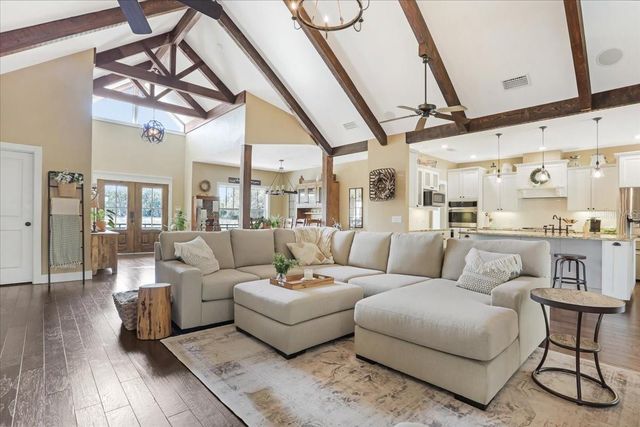 23748 NW 142ND AVENUE, High Springs, FL 32643