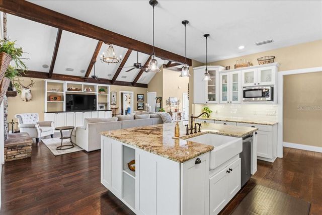 23748 NW 142ND AVENUE, High Springs, FL 32643