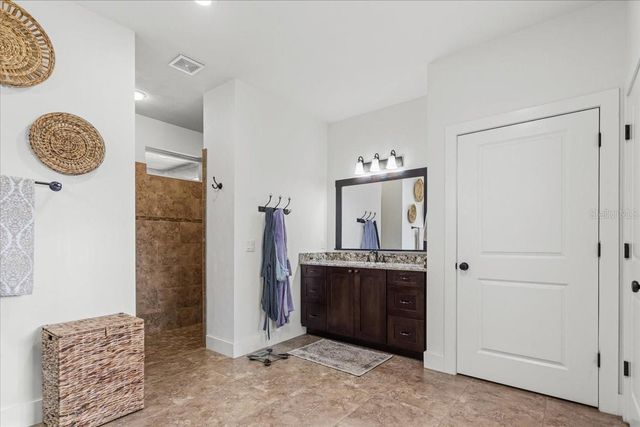 23748 NW 142ND AVENUE, High Springs, FL 32643