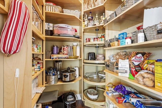 23748 NW 142ND AVENUE, High Springs, FL 32643