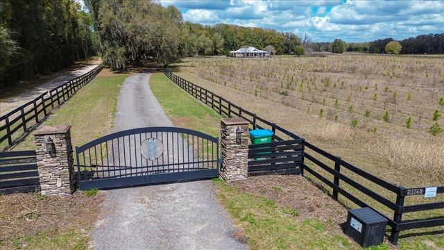 23748 NW 142ND AVENUE, High Springs, FL 32643