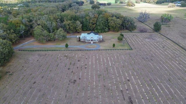 23748 NW 142ND AVENUE, High Springs, FL 32643