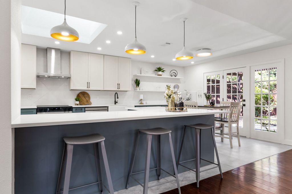 6005 Daven Oaks Drive, Dallas, TX 75248