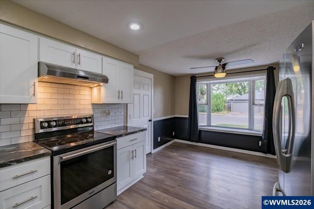 2990 Byram St NE, Salem, OR 97301