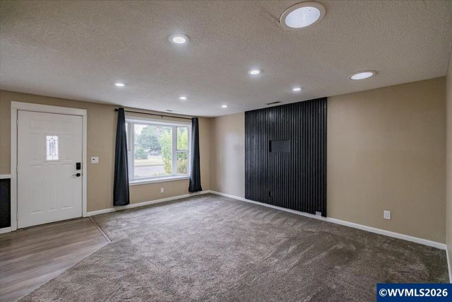 2990 Byram St NE, Salem, OR 97301