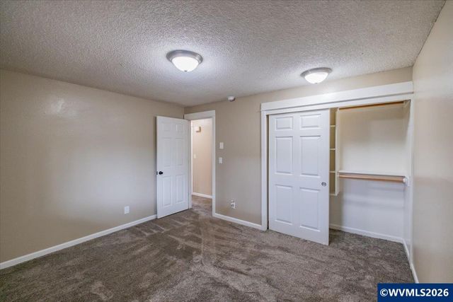 2990 Byram St NE, Salem, OR 97301