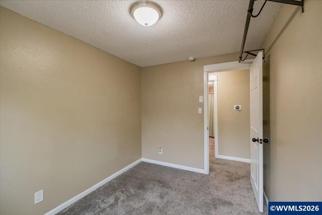 2990 Byram St NE, Salem, OR 97301