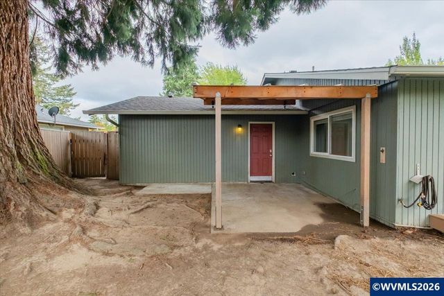 2990 Byram St NE, Salem, OR 97301