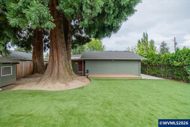 2990 Byram St NE, Salem, OR 97301
