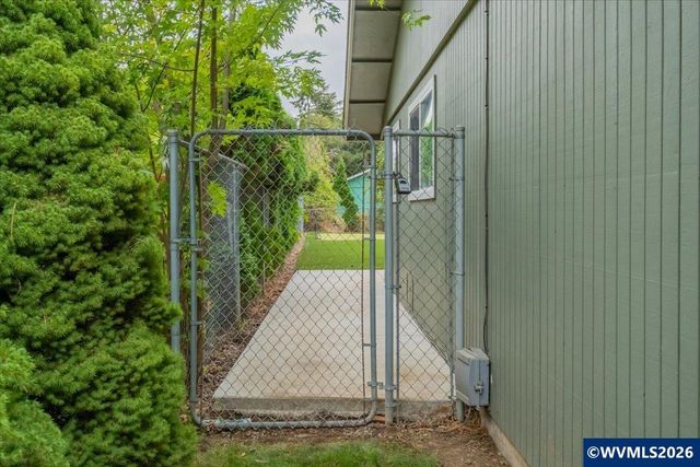 2990 Byram St NE, Salem, OR 97301