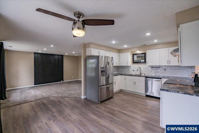 2990 Byram St NE, Salem, OR 97301