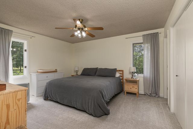 1514 Highway 32, Bolivar, MO 65613