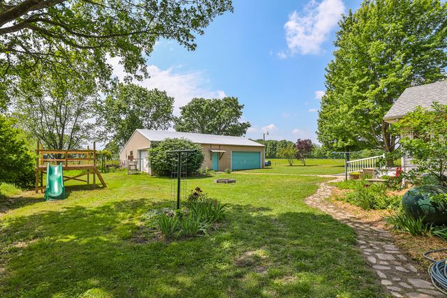 1514 Highway 32, Bolivar, MO 65613