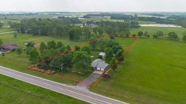 1514 Highway 32, Bolivar, MO 65613