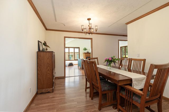 1514 Highway 32, Bolivar, MO 65613