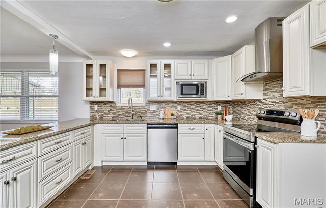 12336 Lusher Road, St Louis, MO 63138