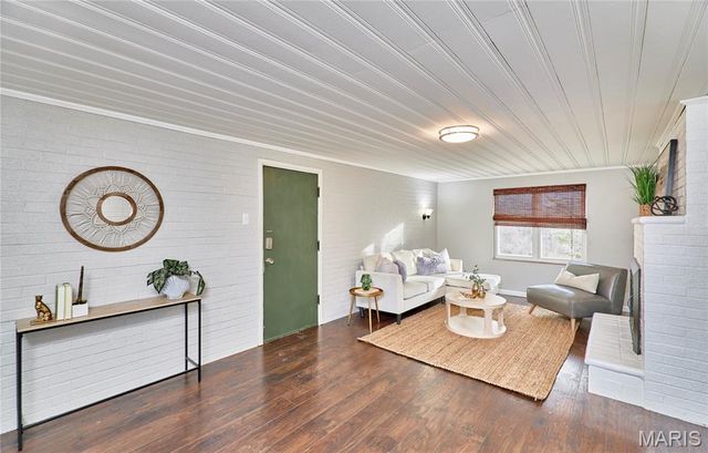 12336 Lusher Road, St Louis, MO 63138