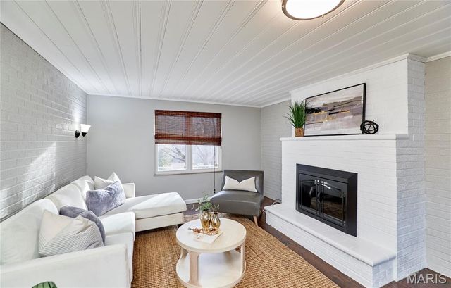 12336 Lusher Road, St Louis, MO 63138