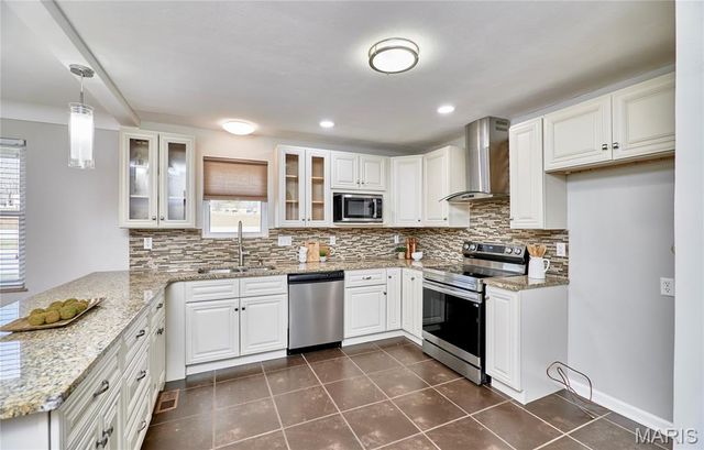 12336 Lusher Road, St Louis, MO 63138