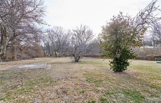 12336 Lusher Road, St Louis, MO 63138