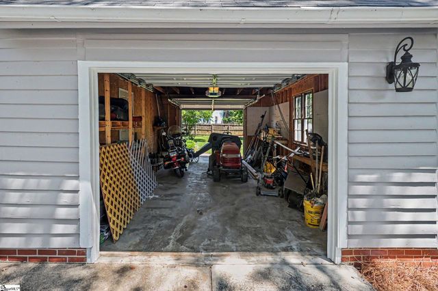 103 Walker Way, Simpsonville, SC 29681