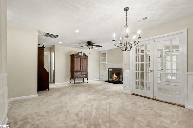 103 Walker Way, Simpsonville, SC 29681