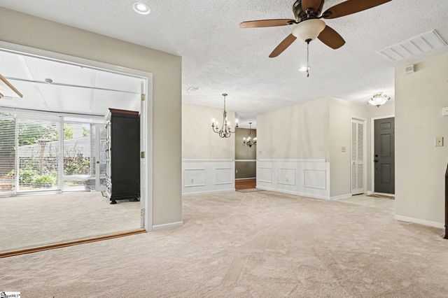 103 Walker Way, Simpsonville, SC 29681