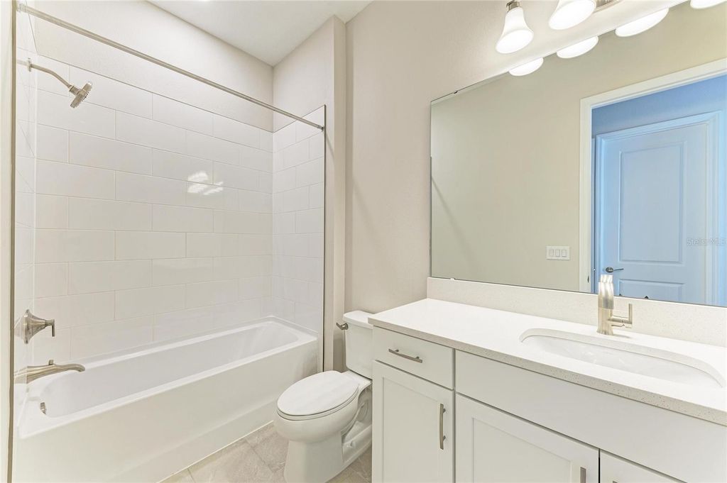 Image 30 of property listing at 10862 SPRING SAPLING CIRCLE, Parrish, FL 34219