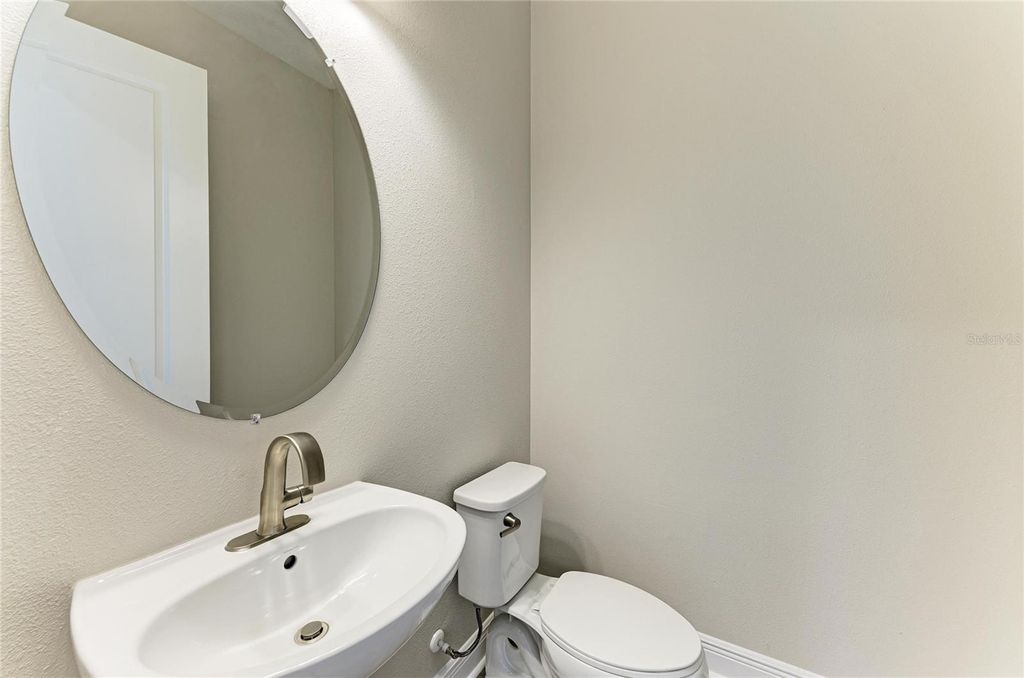 Image 34 of property listing at 10862 SPRING SAPLING CIRCLE, Parrish, FL 34219