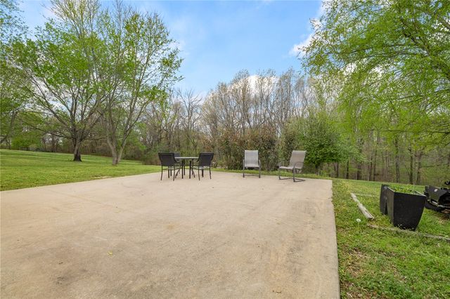 3999 Turnbury Drive, Harrison, AR 72601