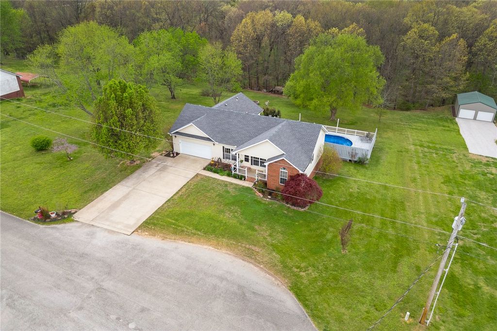 3999 Turnbury Drive, Harrison, AR 72601