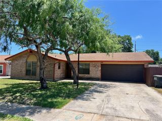 3321 Cartagena Dr, Corpus Christi, TX 78418